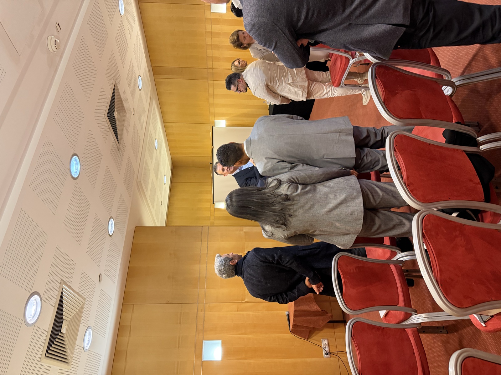 Sérgio Rodrigues durante a palestra Do Zero ao Topo